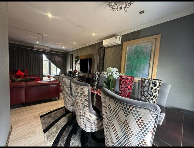 3 BEDROOM HOUSE FOR SALE IN LEONDALE